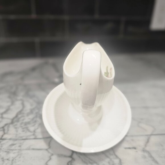 Vintage Wedgwood Moss Rose T432 Edme - Cream & Sugar Bowl and Gravy Boat - Picture 5 of 15